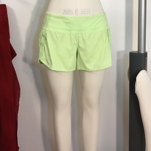 Lululemon shorts with liner and back pocket
